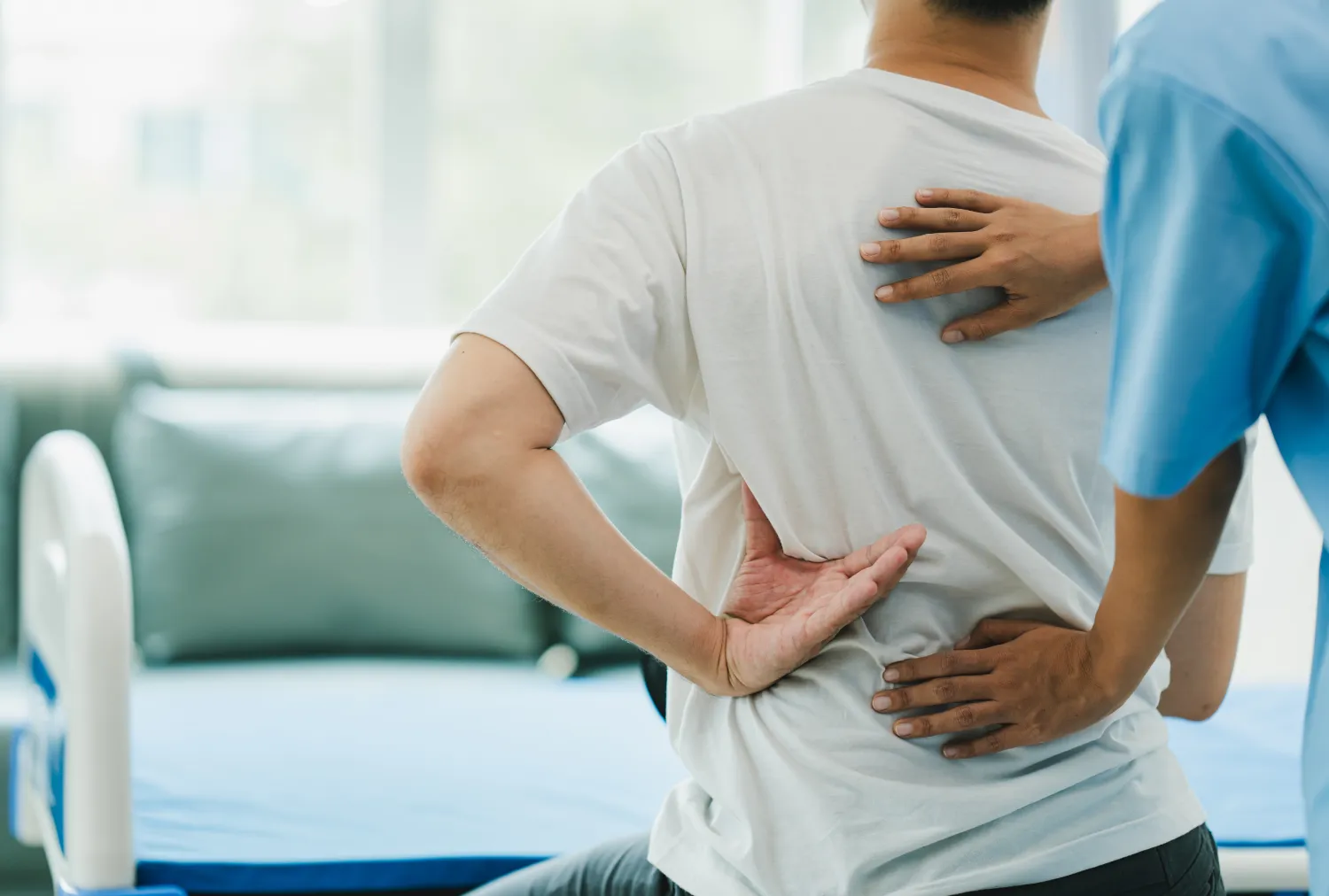 Blog Image - Slip Disc (Herniated Disc): Symptoms and Surgical Treatment Options